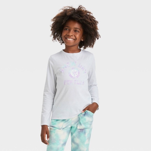 Cat & Jack Other - NWT! Cat & Jack Girls Long Sleeve 'Snow Day' Graphic T-Shirt